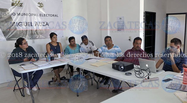 DEBATE MIGUEL AUZA