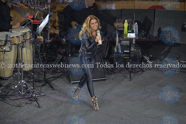 LUCERO- (3)