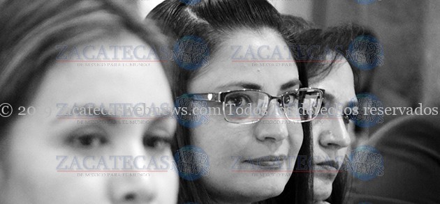 Adriana Rivero Garza presente ante diputados de la LXIII Legislatura